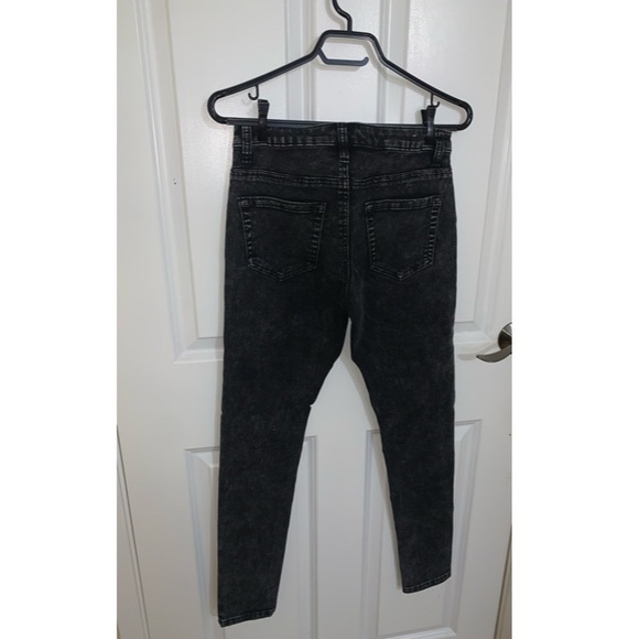 Forever 21 Acid Wash Jeans - Picture 2 of 3